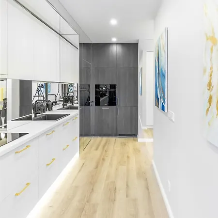 Central Apartment דירה