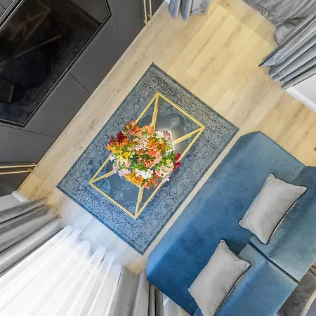 דירה Central Apartment *